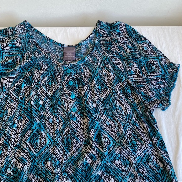Laura Scott Geometric Print Smocked Blouse - Picture 11 of 14